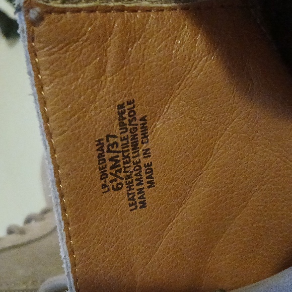 Lucky Brand Tan Lace Up Boots with Rugged Design - Picture 3 of 8